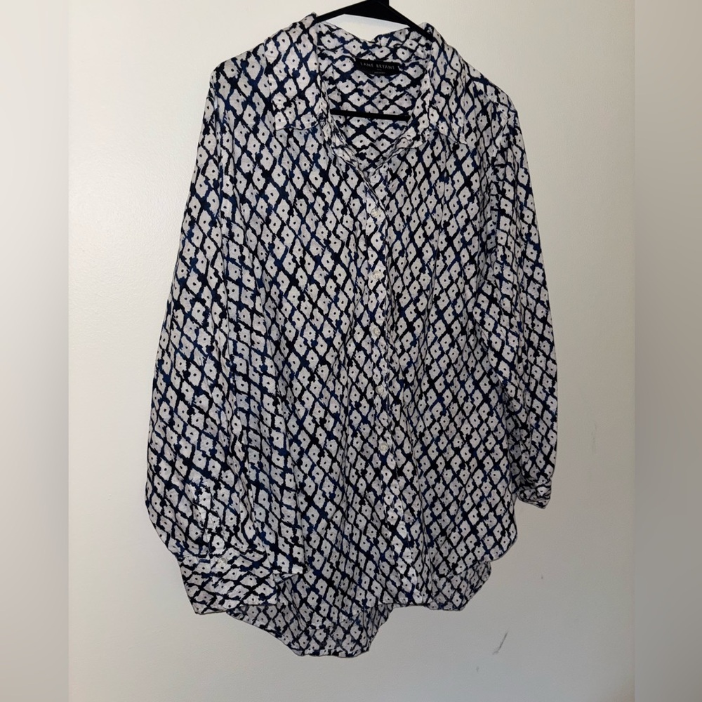 Lane Bryant Long-Sleeve Button-Down Soft Shirt in Shibori Diamond Size 18/20 - Picture 3 of 10